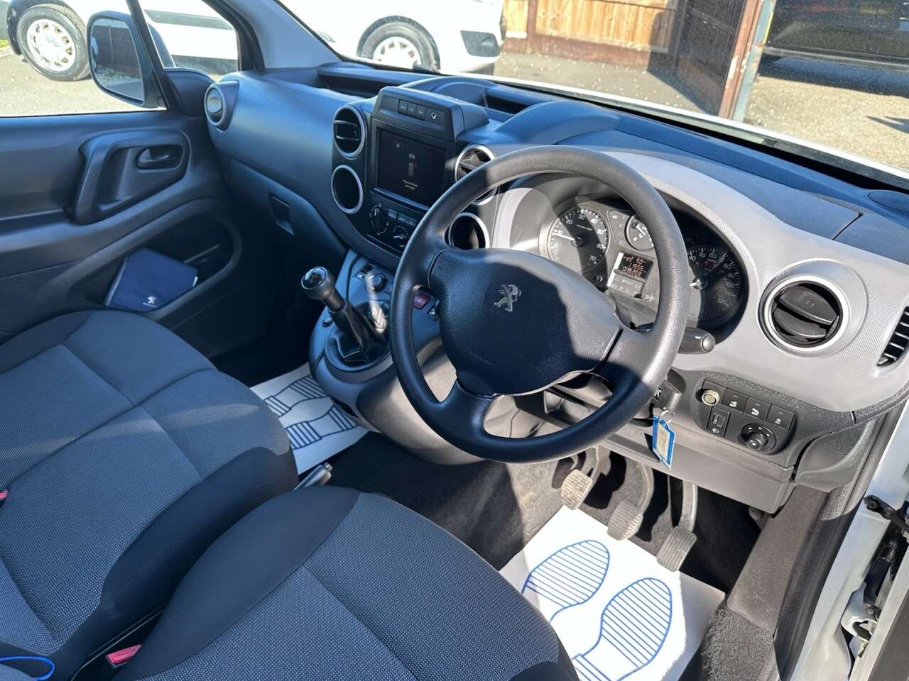 2018 PEUGEOT PARTNER 2018 PEUGEOT PARTNER