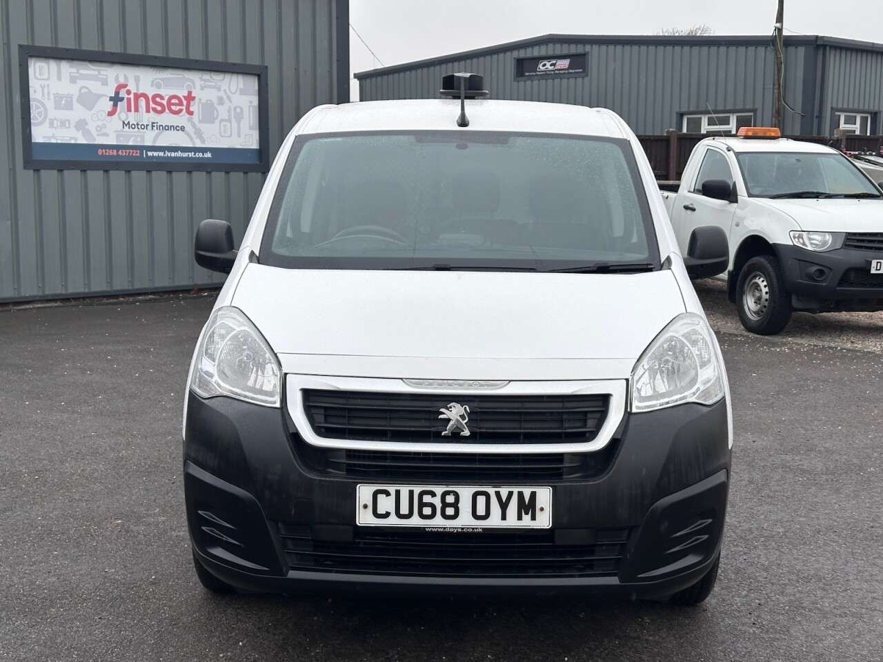 A 2018 PEUGEOT PARTNER 1.6 BlueHDi 651 Professional Panel Van 5dr Diesel Manual L1 (112 g/km, 73.9 A 2018 PEUGEOT PARTNER 1.6 BlueHDi 651 Professional Panel Van 5dr Diesel Manual L1 (112 g/km, 73.9