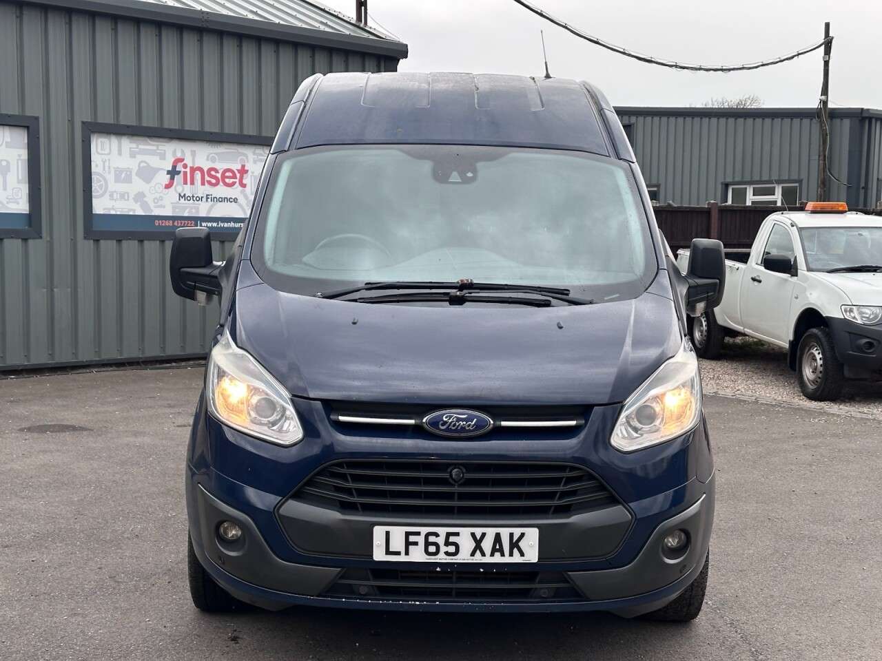 A 2015 FORD TRANSIT CUSTOM 2.2 TDCi 310 Trend Panel Van 5dr Diesel Manual L1 H1 (186 g/km, 123 bhp) A 2015 FORD TRANSIT CUSTOM 2.2 TDCi 310 Trend Panel Van 5dr Diesel Manual L1 H1 (186 g/km, 123 bhp)