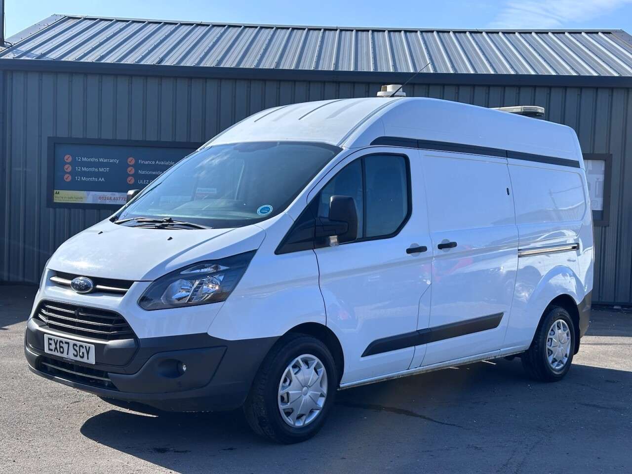 A 2017 FORD TRANSIT CUSTOM 2.0 TDCi 340 Panel Van 5dr Diesel Manual L2 H2 (165 g/km, 128 bhp) A 2017 FORD TRANSIT CUSTOM 2.0 TDCi 340 Panel Van 5dr Diesel Manual L2 H2 (165 g/km, 128 bhp)