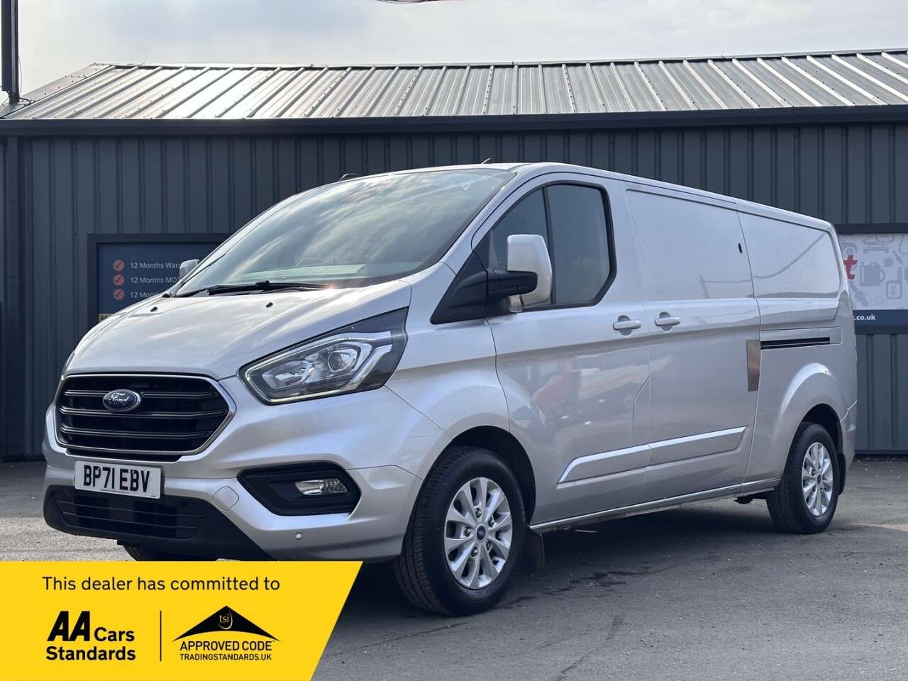 A 2022 FORD TRANSIT CUSTOM 2.0 300 EcoBlue Limited Panel Van 5dr Diesel Manual L2 H1 Euro 6 (s/s) (130 A 2022 FORD TRANSIT CUSTOM 2.0 300 EcoBlue Limited Panel Van 5dr Diesel Manual L2 H1 Euro 6 (s/s) (130