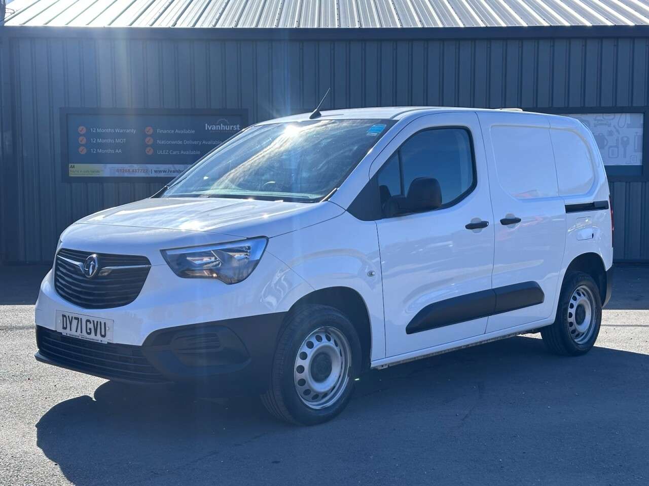 A 2021 VAUXHALL COMBO 1.5 Turbo D 2300 Dynamic Panel Van 4dr Diesel Manual L1 H1 Euro 6 (100 ps) A 2021 VAUXHALL COMBO 1.5 Turbo D 2300 Dynamic Panel Van 4dr Diesel Manual L1 H1 Euro 6 (100 ps)