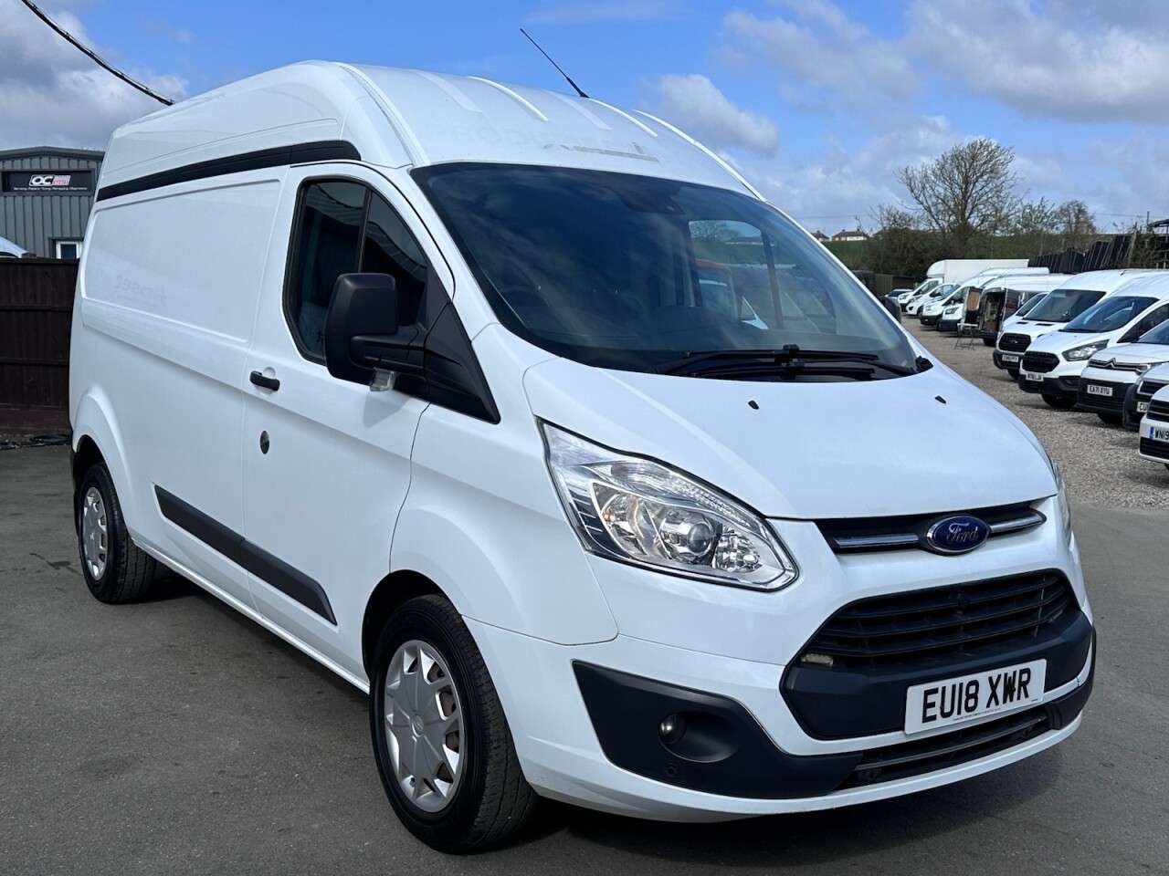 A 2018 FORD TRANSIT CUSTOM 2.0 TDCi 340 Trend Panel Van 5dr Diesel Manual L2 H2 (165 g/km, 128 bhp) A 2018 FORD TRANSIT CUSTOM 2.0 TDCi 340 Trend Panel Van 5dr Diesel Manual L2 H2 (165 g/km, 128 bhp)