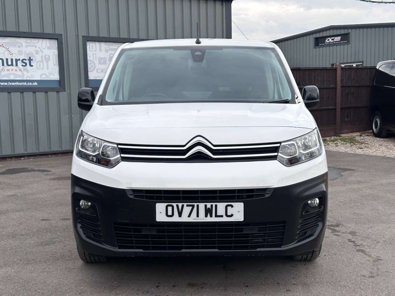 A 2022 CITROEN BERLINGO 1.5 BlueHDi 1000 Driver M Pro Panel Van 5dr Diesel Manual SWB Euro 6 (s/s) A 2022 CITROEN BERLINGO 1.5 BlueHDi 1000 Driver M Pro Panel Van 5dr Diesel Manual SWB Euro 6 (s/s)
