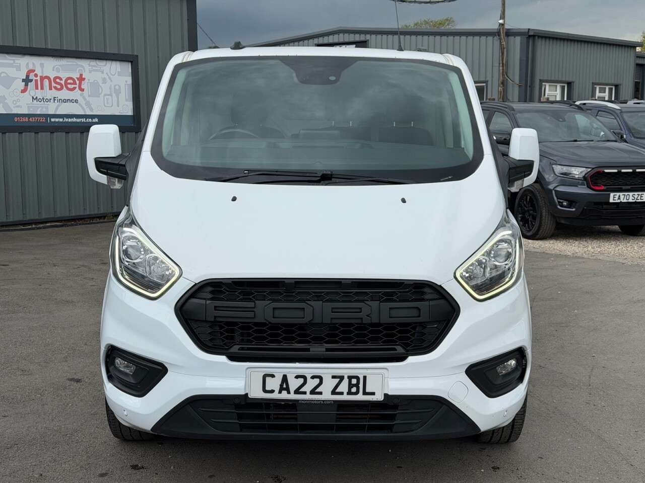 A 2022 FORD TRANSIT CUSTOM 2.0 300 EcoBlue Limited Panel Van 5dr Diesel Manual L2 H1 Euro 6 (s/s) (130 A 2022 FORD TRANSIT CUSTOM 2.0 300 EcoBlue Limited Panel Van 5dr Diesel Manual L2 H1 Euro 6 (s/s) (130