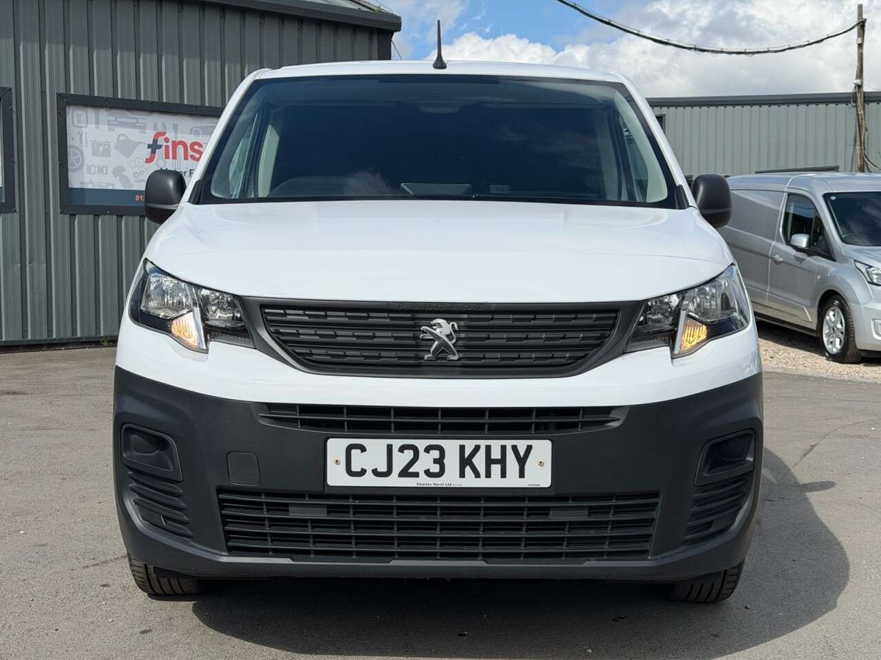 A 2023 PEUGEOT PARTNER 1.5 BlueHDi 1000 Professional Premium + Standard Panel Van 5dr Diesel Manua A 2023 PEUGEOT PARTNER 1.5 BlueHDi 1000 Professional Premium + Standard Panel Van 5dr Diesel Manua