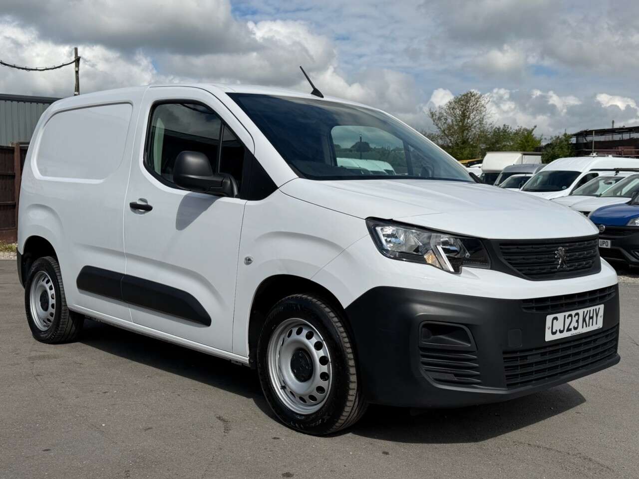 A 2023 PEUGEOT PARTNER 1.5 BlueHDi 1000 Professional Premium + Standard Panel Van 5dr Diesel Manua A 2023 PEUGEOT PARTNER 1.5 BlueHDi 1000 Professional Premium + Standard Panel Van 5dr Diesel Manua