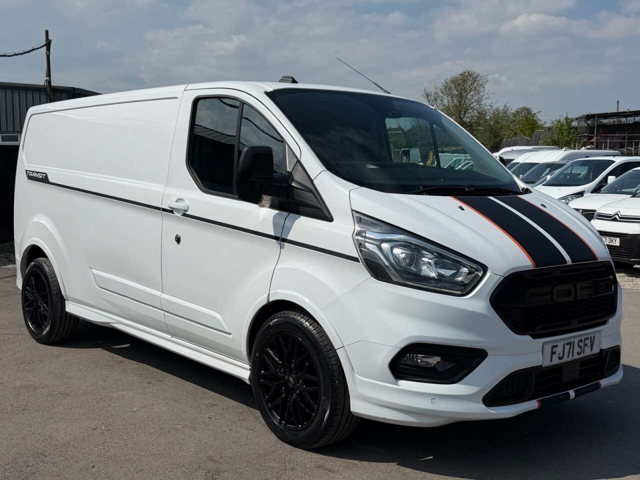A 2021 FORD TRANSIT CUSTOM 2.0 310 EcoBlue Sport Panel Van 5dr Diesel Auto L2 H1 Euro 6 (s/s) (185 ps) A 2021 FORD TRANSIT CUSTOM 2.0 310 EcoBlue Sport Panel Van 5dr Diesel Auto L2 H1 Euro 6 (s/s) (185 ps)