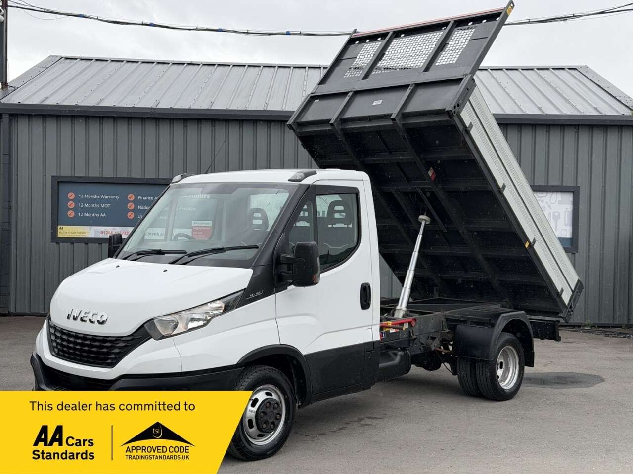 A 2021 IVECO DAILY 2.3D HPI 14V Business 35C 3450 Tipper 2dr Diesel Manual L2 Euro 6 (s/s) (Al A 2021 IVECO DAILY 2.3D HPI 14V Business 35C 3450 Tipper 2dr Diesel Manual L2 Euro 6 (s/s) (Al