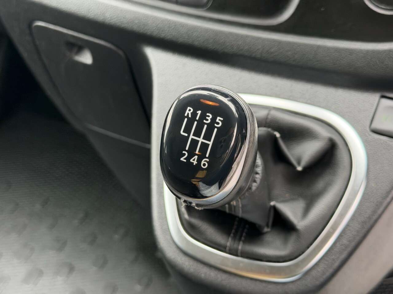 2019 RENAULT TRAFIC 2019 RENAULT TRAFIC