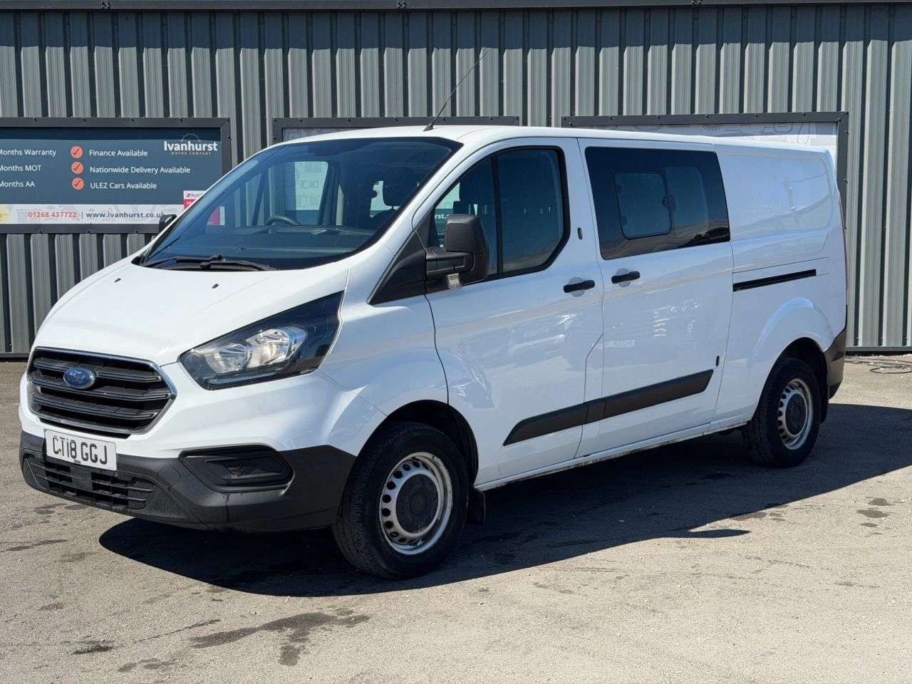 A 2018 FORD TRANSIT CUSTOM 2.0 320 EcoBlue Crew Van Double Cab 5dr Diesel Manual L2 H1 Euro 6 (6 Seat) A 2018 FORD TRANSIT CUSTOM 2.0 320 EcoBlue Crew Van Double Cab 5dr Diesel Manual L2 H1 Euro 6 (6 Seat)
