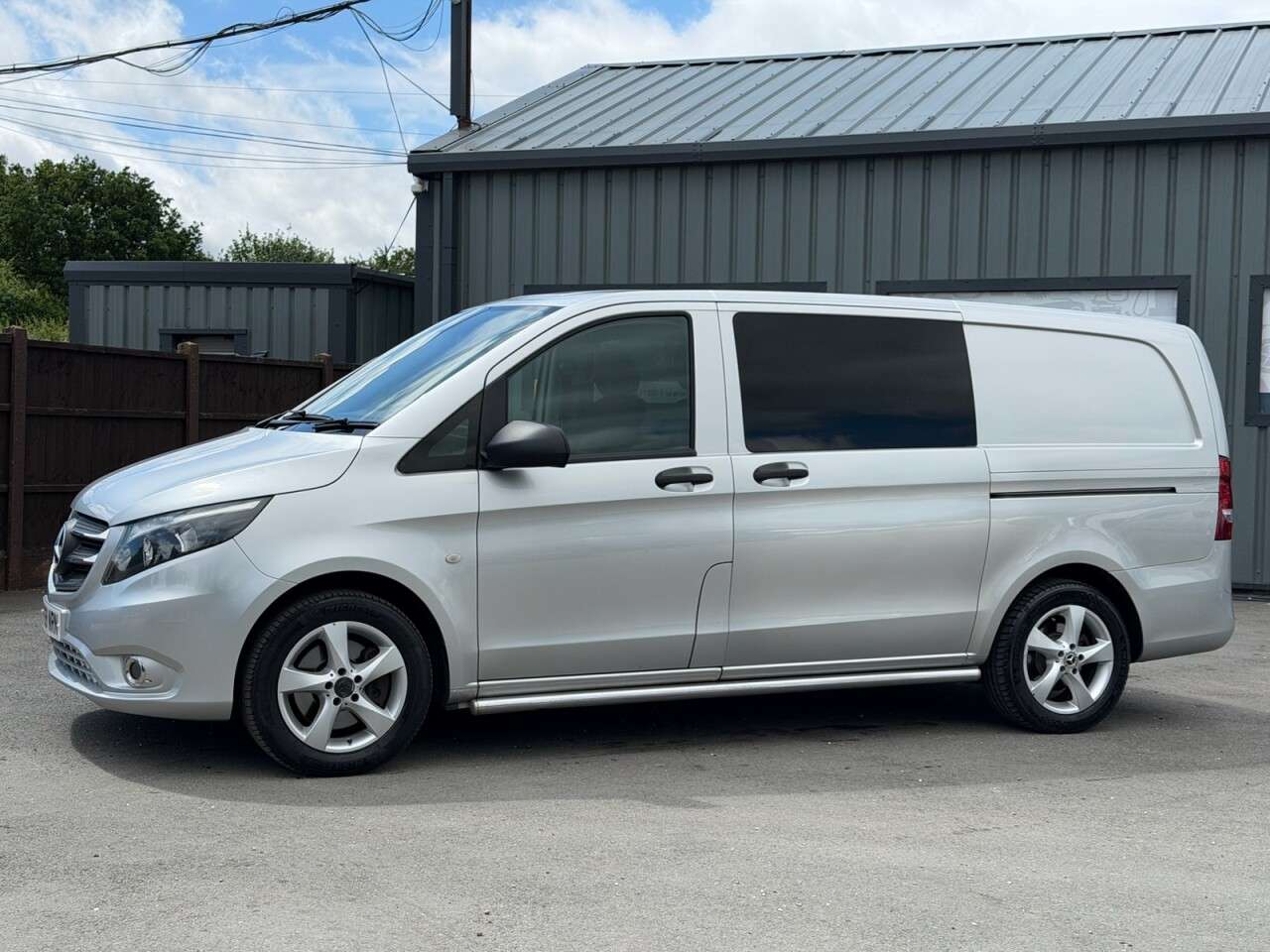 A 2018 MERCEDES-BENZ VITO 2.1 119 CDI BlueTEC Sport Crew Van Double Cab 5dr Diesel G-Tronic+ RWD L2 E A 2018 MERCEDES-BENZ VITO 2.1 119 CDI BlueTEC Sport Crew Van Double Cab 5dr Diesel G-Tronic+ RWD L2 E