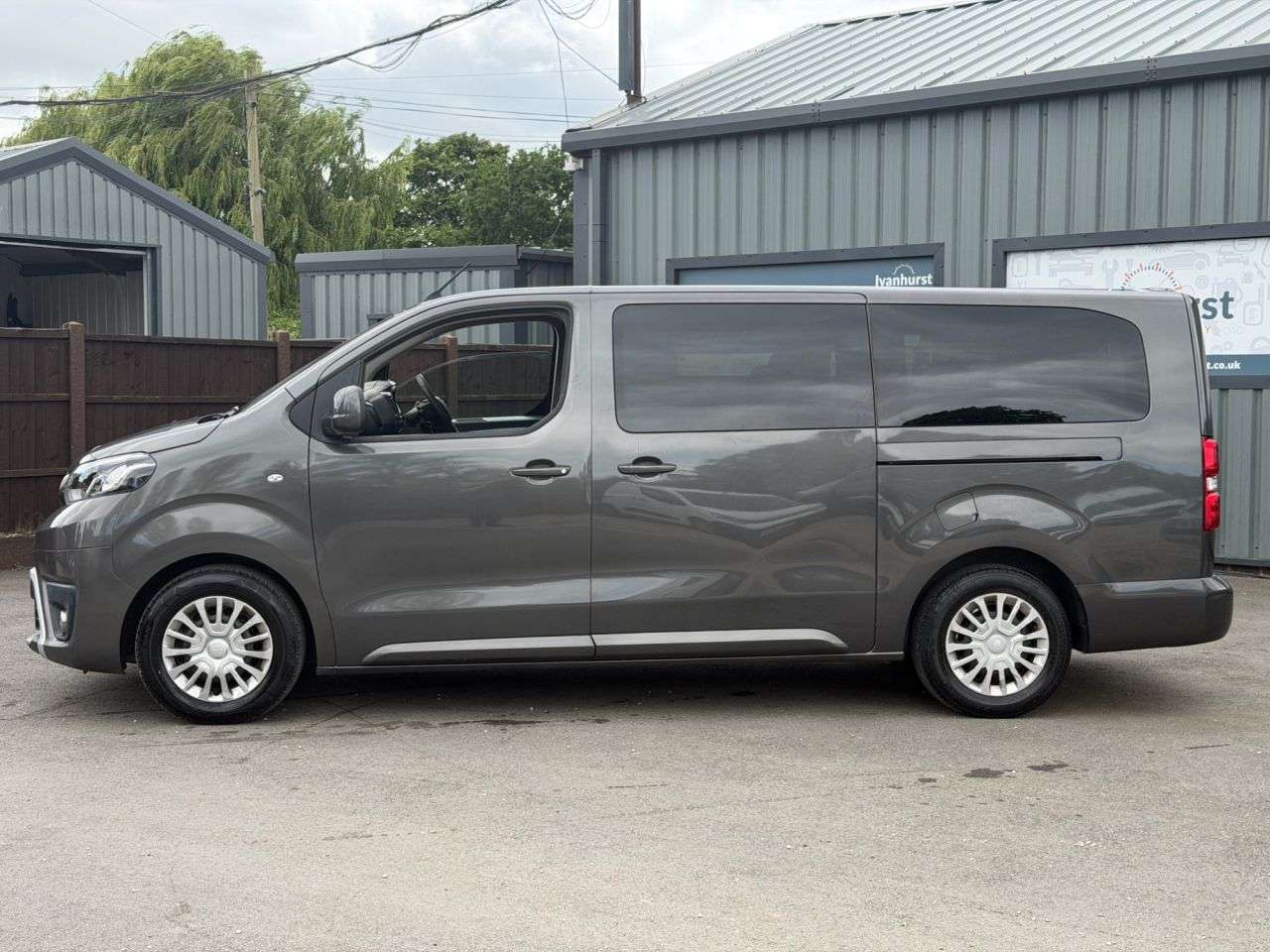 A 2020 TOYOTA PROACE VERSO 2.0D Shuttle Long MPV 5dr Diesel Manual LWB Euro 6 (s/s) (9 Seat) (150 ps) A 2020 TOYOTA PROACE VERSO 2.0D Shuttle Long MPV 5dr Diesel Manual LWB Euro 6 (s/s) (9 Seat) (150 ps)