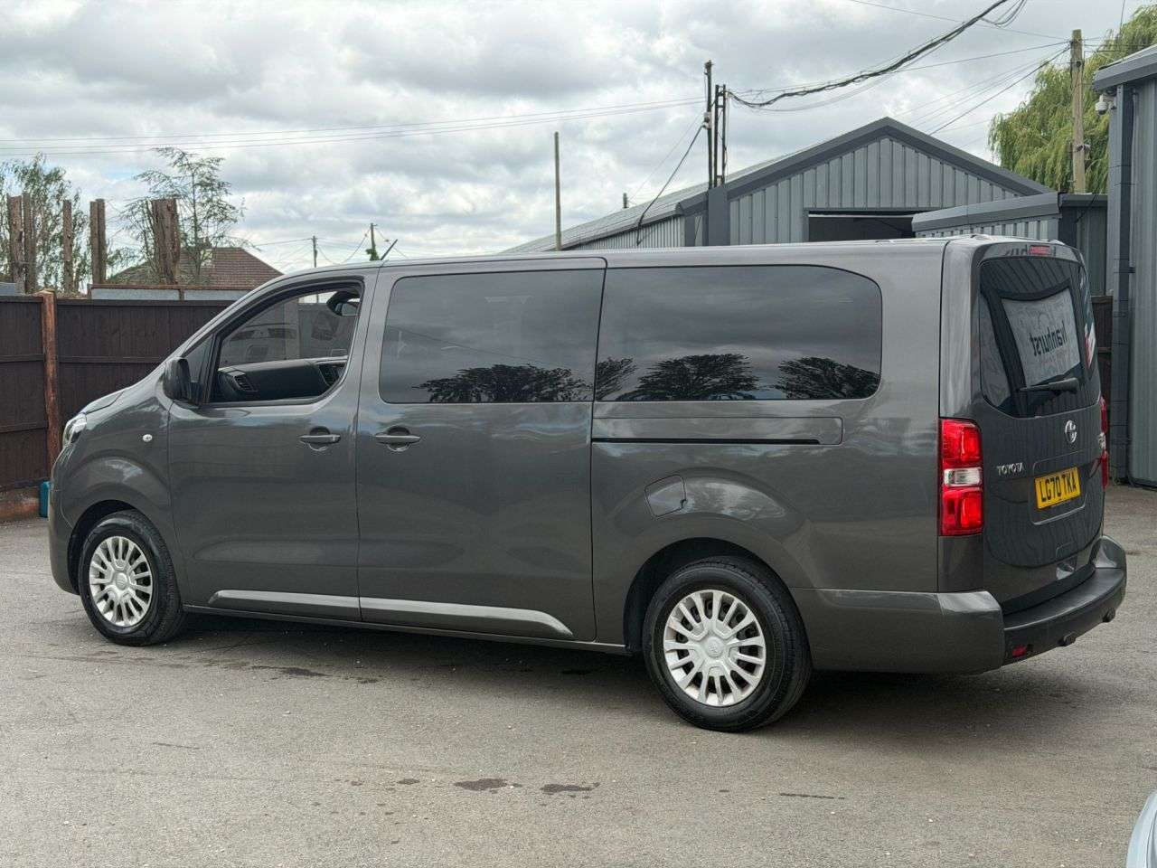 A 2020 TOYOTA PROACE VERSO 2.0D Shuttle Long MPV 5dr Diesel Manual LWB Euro 6 (s/s) (9 Seat) (150 ps) A 2020 TOYOTA PROACE VERSO 2.0D Shuttle Long MPV 5dr Diesel Manual LWB Euro 6 (s/s) (9 Seat) (150 ps)