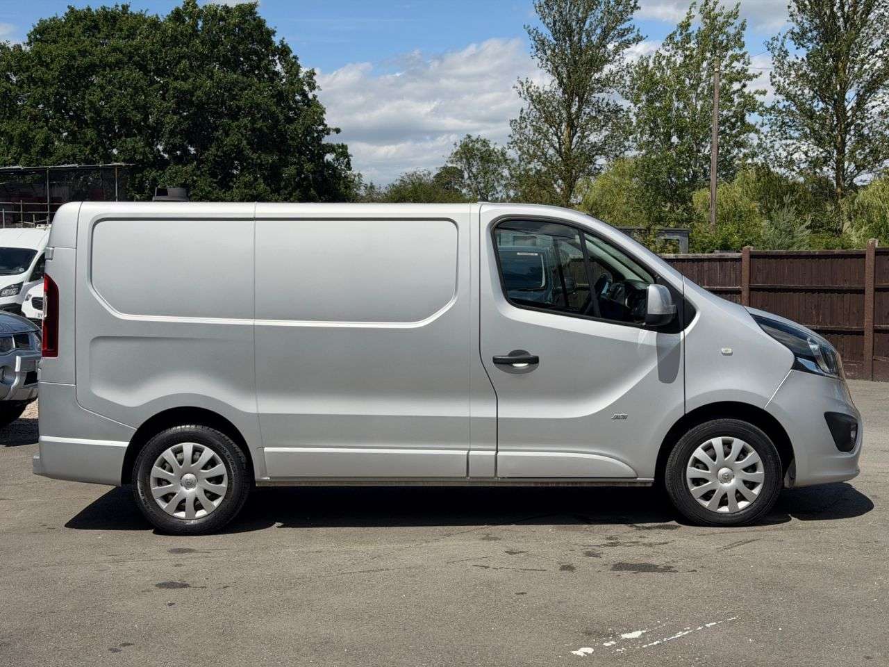 2016 VAUXHALL VIVARO 2016 VAUXHALL VIVARO