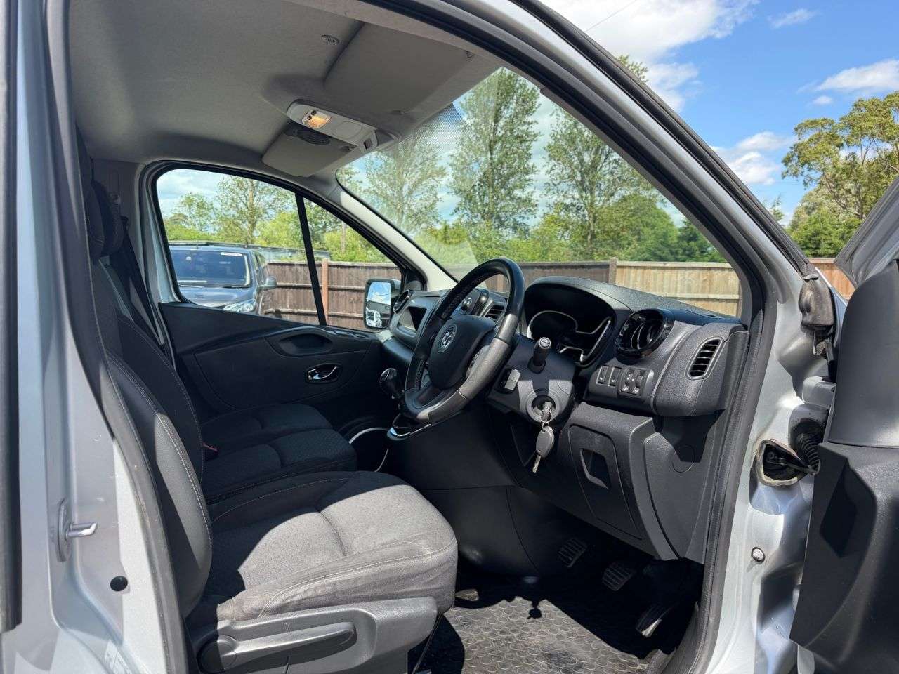 2016 VAUXHALL VIVARO 2016 VAUXHALL VIVARO