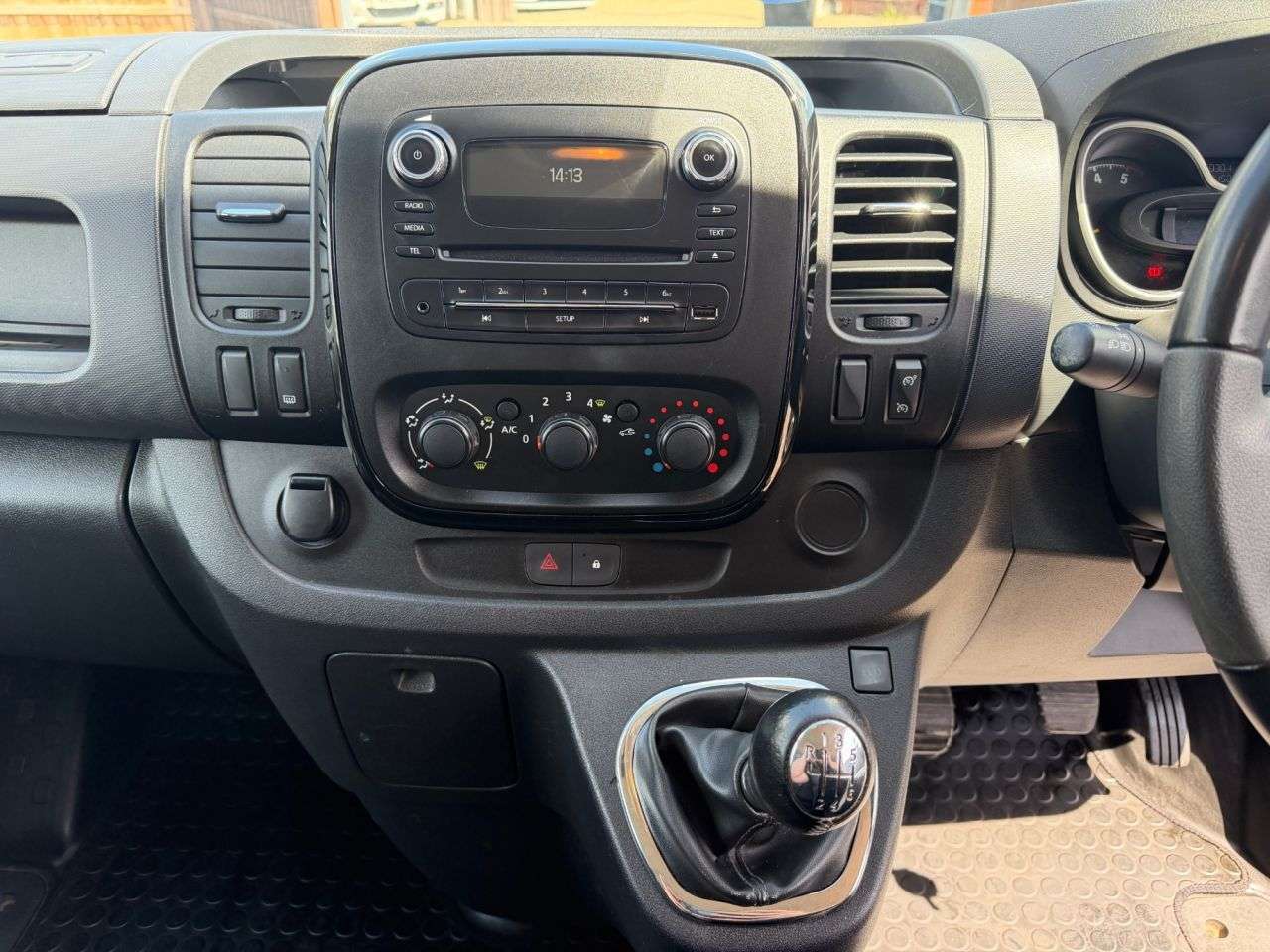 2016 VAUXHALL VIVARO 2016 VAUXHALL VIVARO