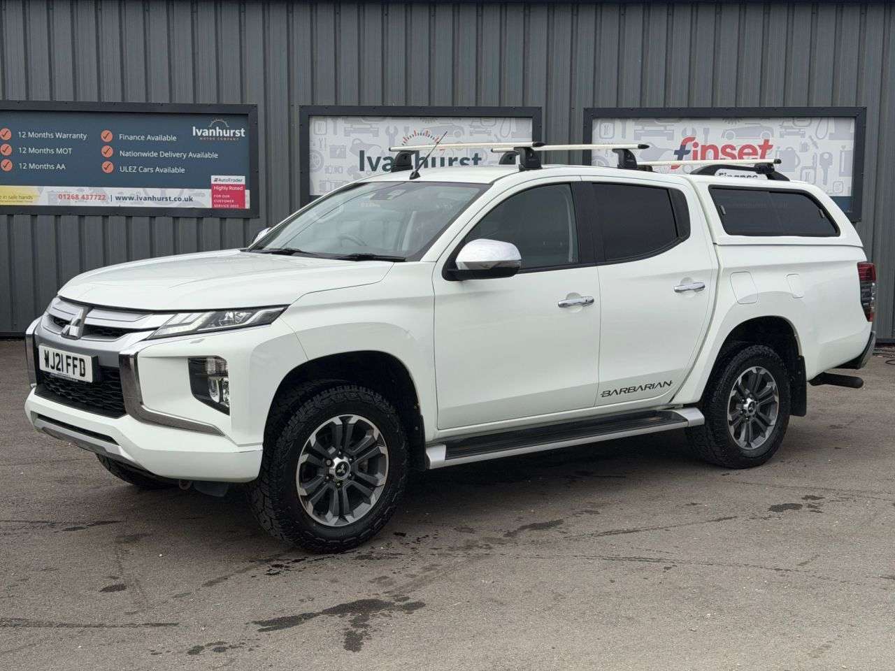 A 2021 MITSUBISHI L200 2.2 DI-D DC Barbarian Pickup Double Cab 4dr Diesel Auto 4WD Euro 6 (s/s) (1 A 2021 MITSUBISHI L200 2.2 DI-D DC Barbarian Pickup Double Cab 4dr Diesel Auto 4WD Euro 6 (s/s) (1