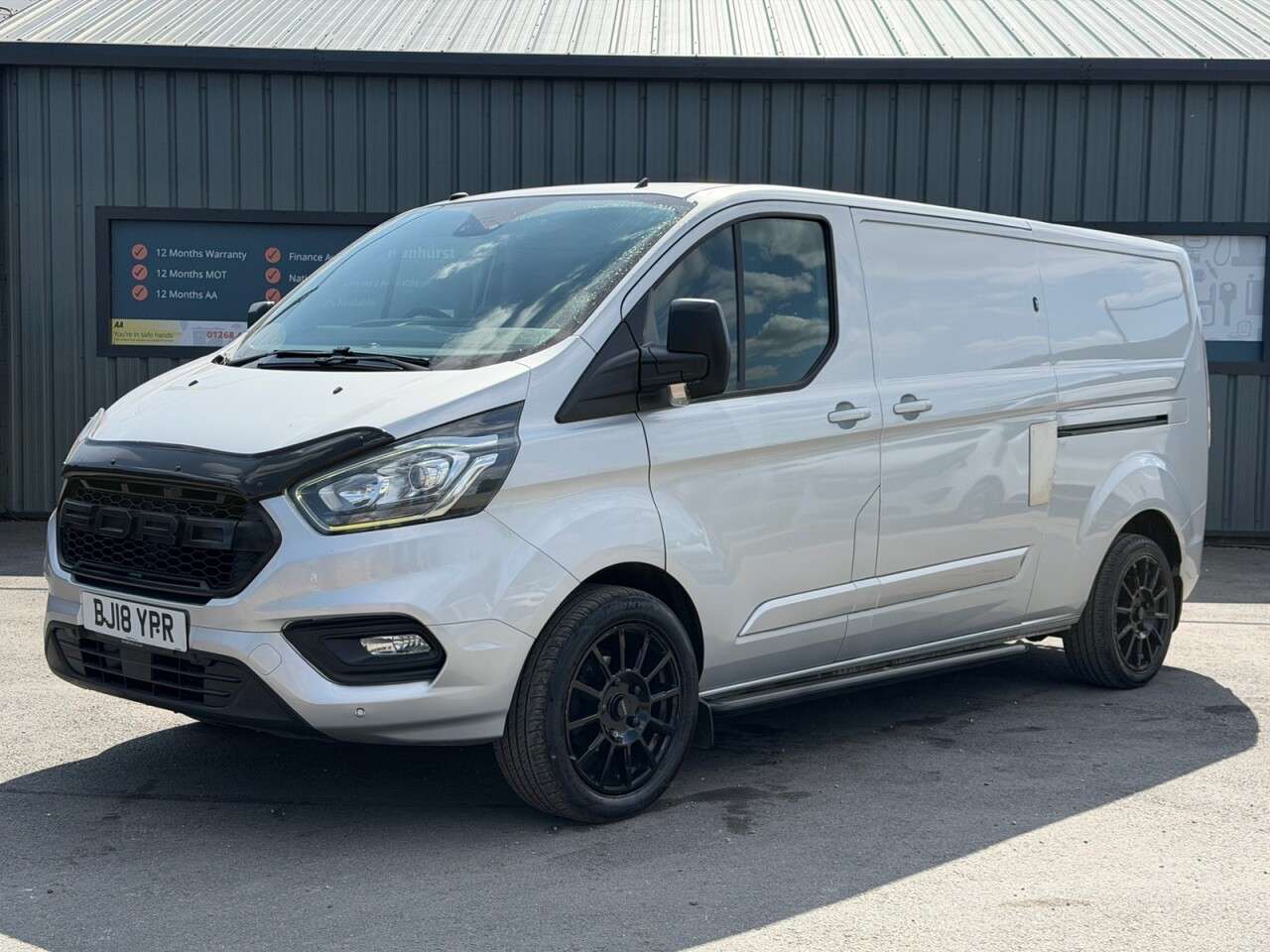 A 2018 FORD TRANSIT CUSTOM 2.0 300 EcoBlue Limited Panel Van 5dr Diesel Manual L2 H1 Euro 6 (130 ps) A 2018 FORD TRANSIT CUSTOM 2.0 300 EcoBlue Limited Panel Van 5dr Diesel Manual L2 H1 Euro 6 (130 ps)