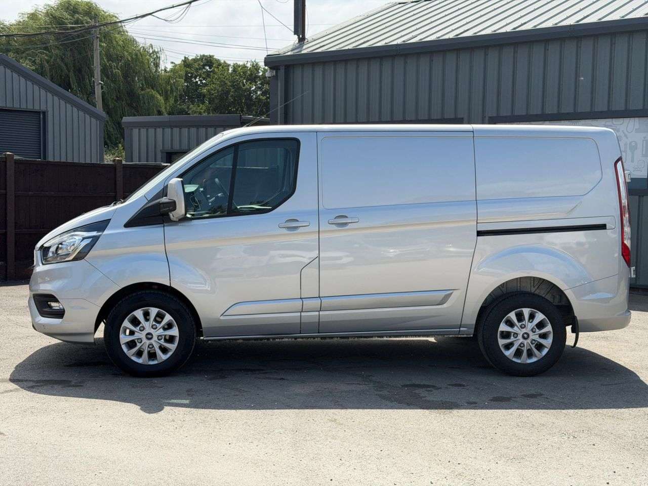 A 2023 FORD TRANSIT CUSTOM 2.0 280 EcoBlue Limited Panel Van 5dr Diesel Manual L1 H1 Euro 6 (s/s) (130 A 2023 FORD TRANSIT CUSTOM 2.0 280 EcoBlue Limited Panel Van 5dr Diesel Manual L1 H1 Euro 6 (s/s) (130