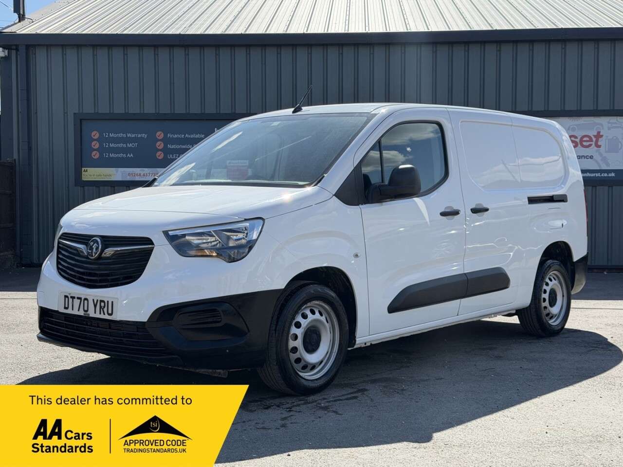 A 2021 VAUXHALL COMBO 1.5 Turbo D 2300 Dynamic Panel Van 4dr Diesel Manual L2 H1 Euro 6 (100 ps) A 2021 VAUXHALL COMBO 1.5 Turbo D 2300 Dynamic Panel Van 4dr Diesel Manual L2 H1 Euro 6 (100 ps)