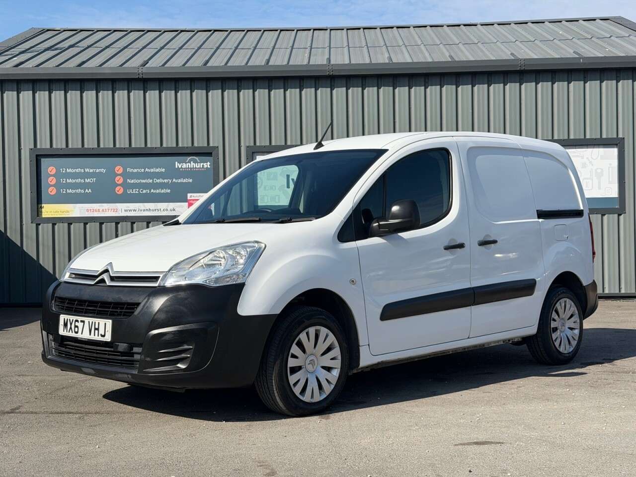 A 2017 CITROEN BERLINGO 1.6 BlueHDi 850 Enterprise Panel Van 5dr Diesel Manual L1 (112 g/km, 100 bh A 2017 CITROEN BERLINGO 1.6 BlueHDi 850 Enterprise Panel Van 5dr Diesel Manual L1 (112 g/km, 100 bh