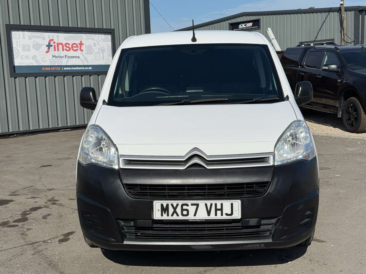 A 2017 CITROEN BERLINGO 1.6 BlueHDi 850 Enterprise Panel Van 5dr Diesel Manual L1 (112 g/km, 100 bh A 2017 CITROEN BERLINGO 1.6 BlueHDi 850 Enterprise Panel Van 5dr Diesel Manual L1 (112 g/km, 100 bh