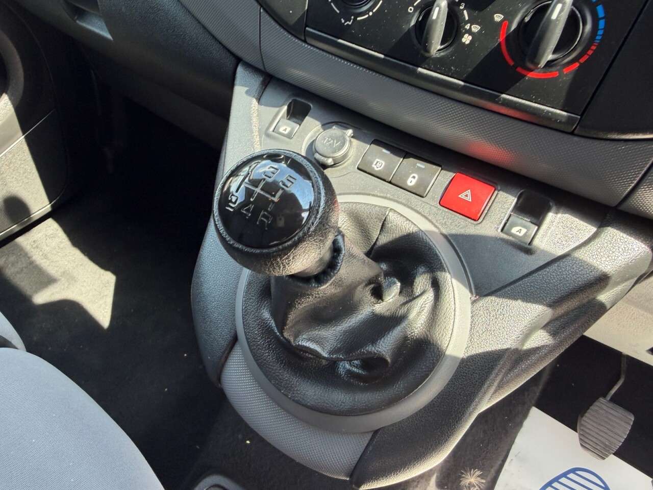 2016 PEUGEOT PARTNER 2016 PEUGEOT PARTNER
