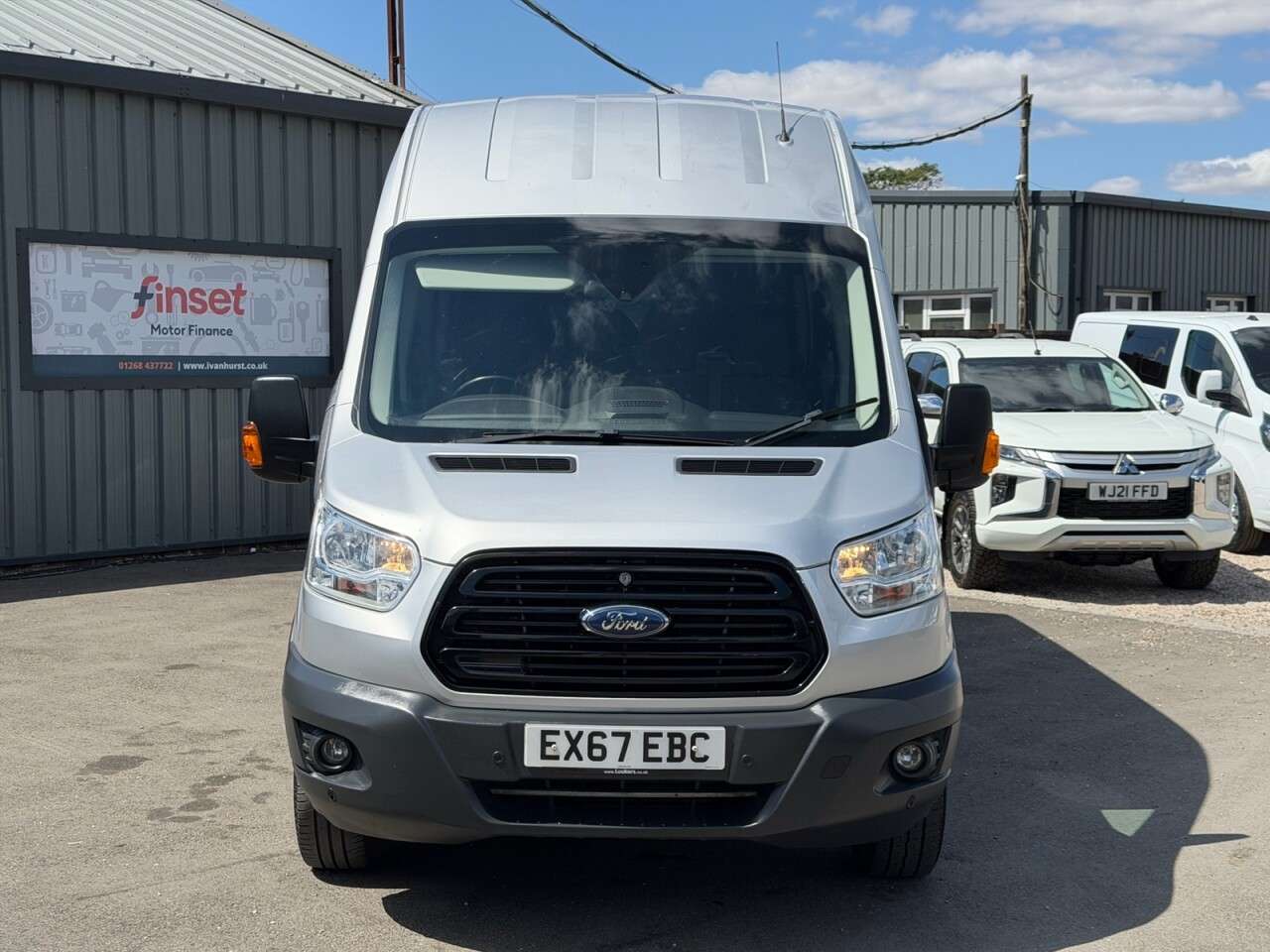 A 2017 FORD TRANSIT 2.0 350 EcoBlue Crew Van Double Cab 6dr Diesel Manual RWD L4 H3 Euro 6 (130 A 2017 FORD TRANSIT 2.0 350 EcoBlue Crew Van Double Cab 6dr Diesel Manual RWD L4 H3 Euro 6 (130