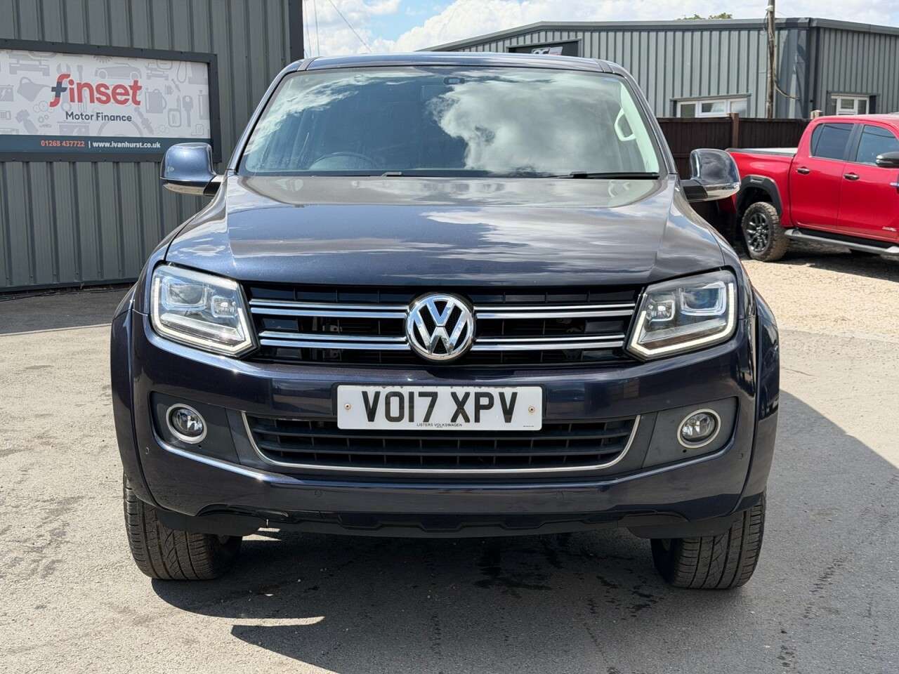 A 2017 VOLKSWAGEN AMAROK 2.0 BiTDI BlueMotion Tech Highline Pickup Double Cab 4dr Diesel Auto 4Motio A 2017 VOLKSWAGEN AMAROK 2.0 BiTDI BlueMotion Tech Highline Pickup Double Cab 4dr Diesel Auto 4Motio