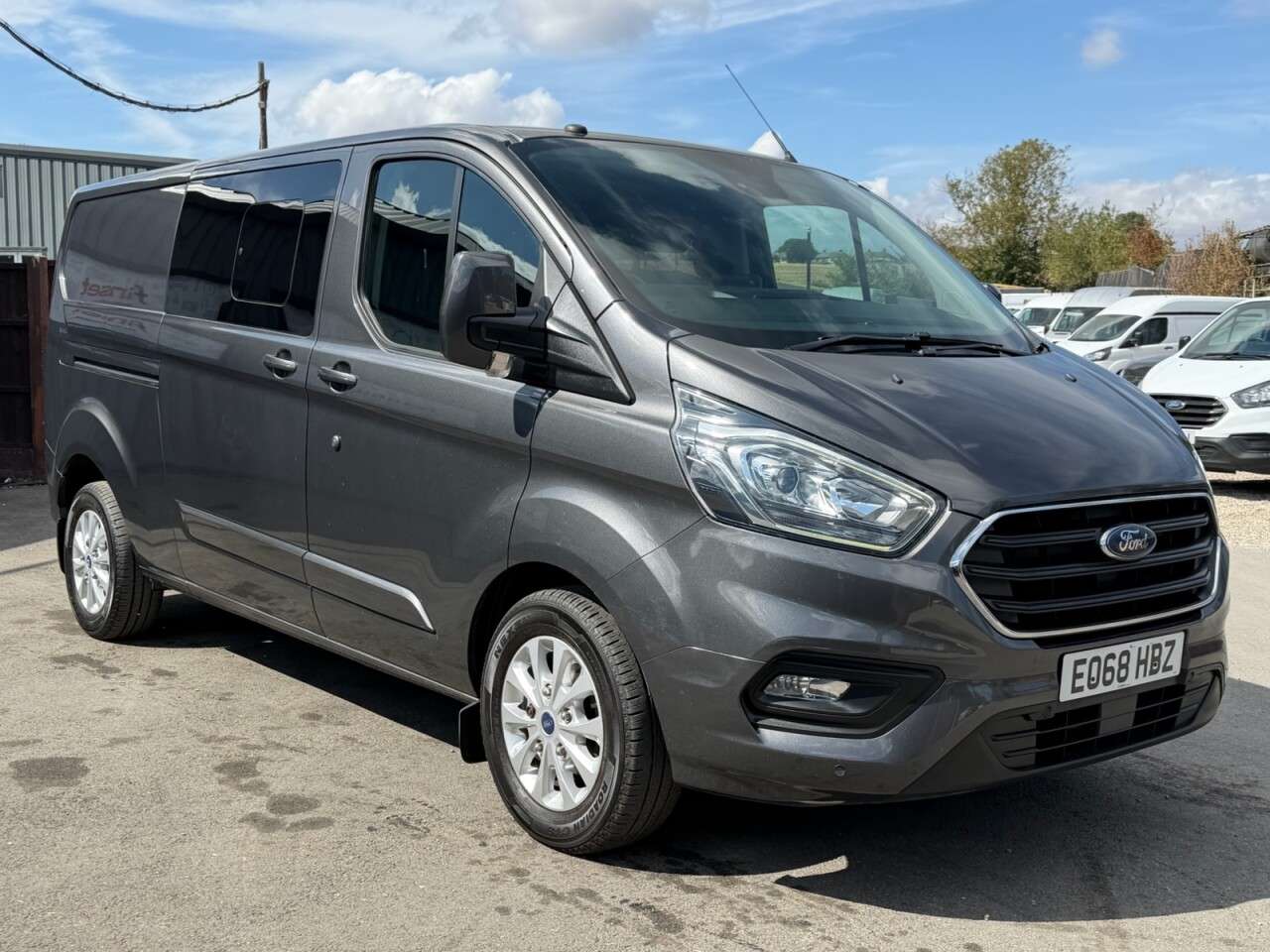 A 2018 FORD TRANSIT CUSTOM 2.0 300 EcoBlue Limited Crew Van Double Cab 5dr Diesel Manual L2 H1 Euro 6 A 2018 FORD TRANSIT CUSTOM 2.0 300 EcoBlue Limited Crew Van Double Cab 5dr Diesel Manual L2 H1 Euro 6