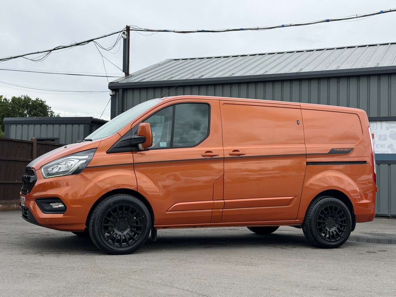 A 2019 FORD TRANSIT CUSTOM 2.0 280 EcoBlue Limited Panel Van 5dr Diesel Manual L1 H1 Euro 6 (130 ps) A 2019 FORD TRANSIT CUSTOM 2.0 280 EcoBlue Limited Panel Van 5dr Diesel Manual L1 H1 Euro 6 (130 ps)