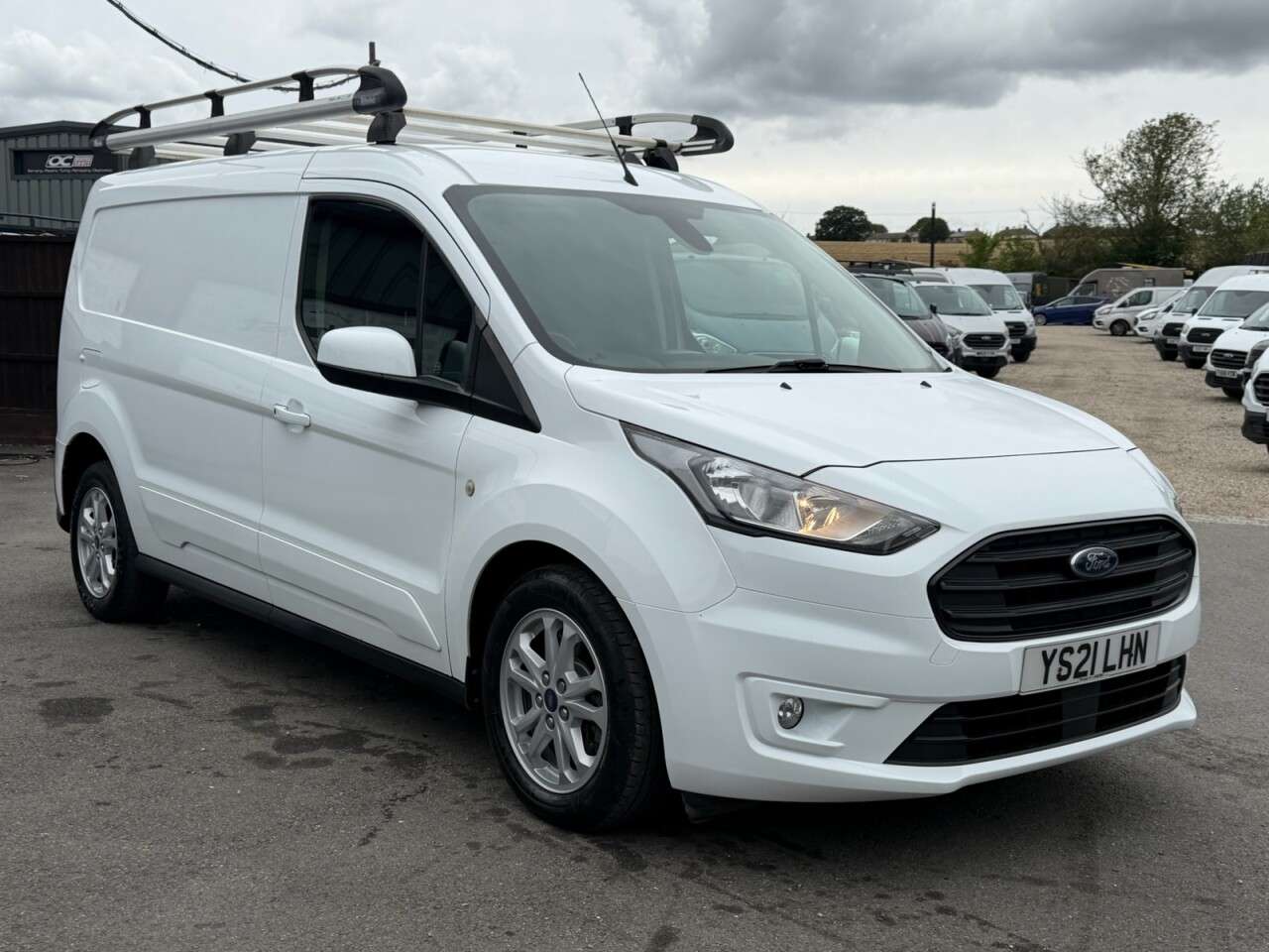 A 2021 FORD TRANSIT CONNECT 1.5 240 EcoBlue Limited Panel Van 5dr Diesel Manual L2 Euro 6 (s/s) (120 ps A 2021 FORD TRANSIT CONNECT 1.5 240 EcoBlue Limited Panel Van 5dr Diesel Manual L2 Euro 6 (s/s) (120 ps