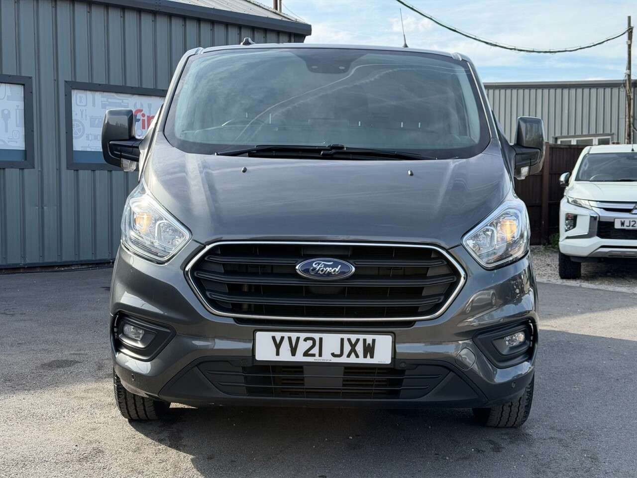 A 2021 FORD TRANSIT CUSTOM 2.0 280 EcoBlue Limited Panel Van 5dr Diesel Manual L1 H1 Euro 6 (s/s) (130 A 2021 FORD TRANSIT CUSTOM 2.0 280 EcoBlue Limited Panel Van 5dr Diesel Manual L1 H1 Euro 6 (s/s) (130