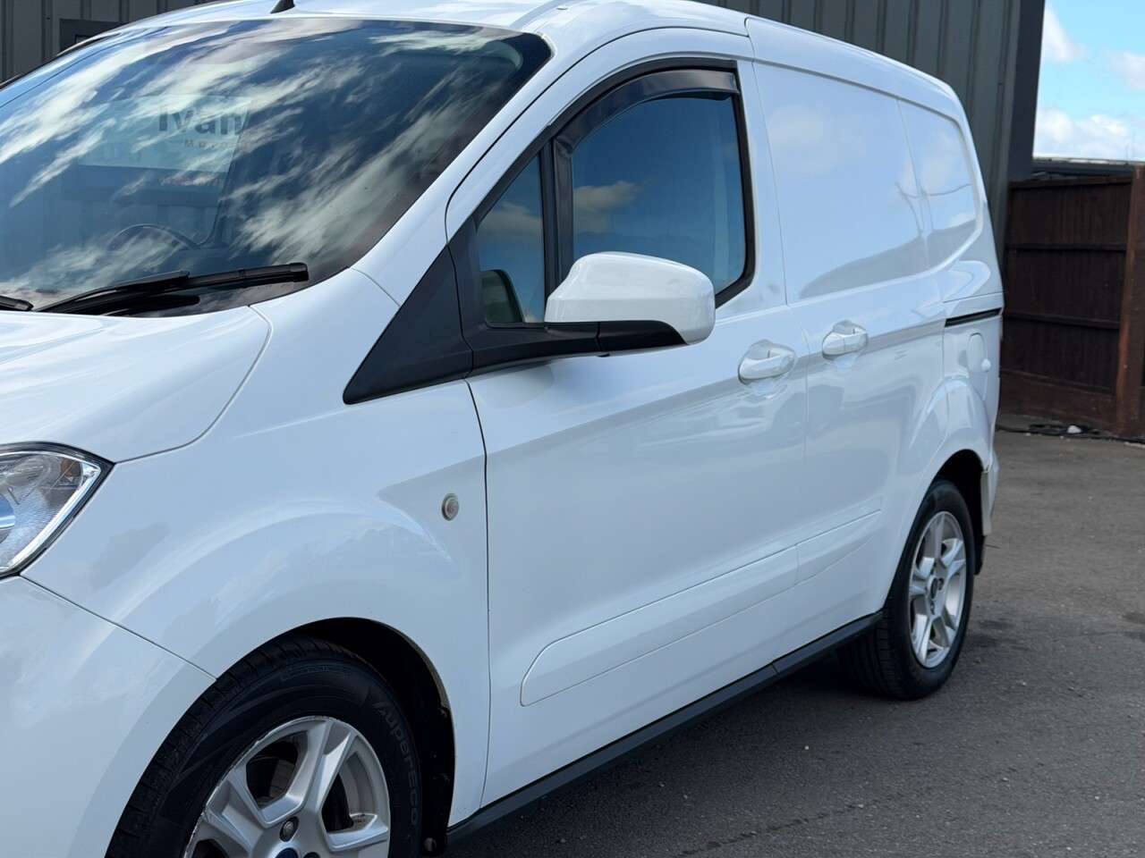 2022 FORD TRANSIT COURIER 2022 FORD TRANSIT COURIER