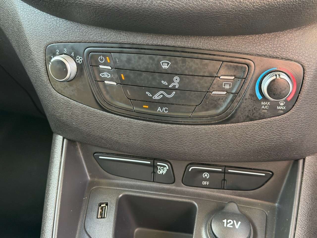 2022 FORD TRANSIT COURIER 2022 FORD TRANSIT COURIER