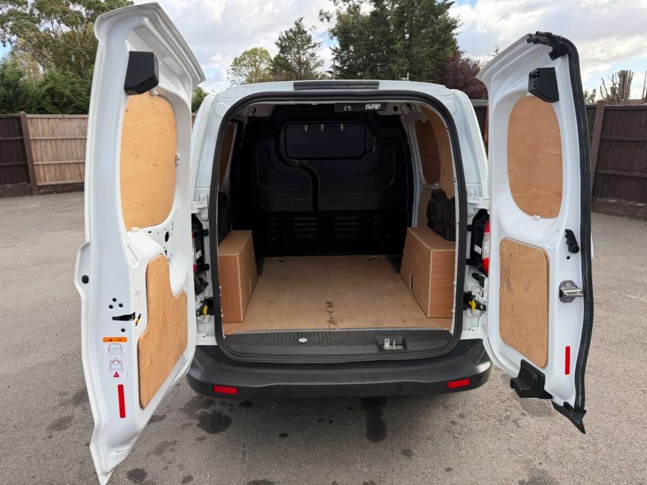 2022 FORD TRANSIT COURIER 2022 FORD TRANSIT COURIER