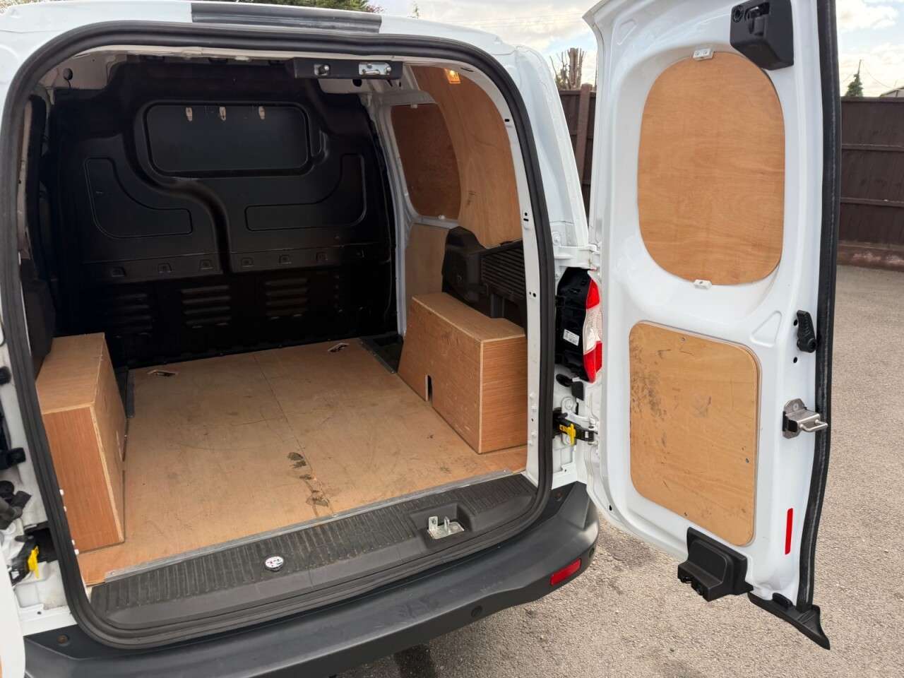 2022 FORD TRANSIT COURIER 2022 FORD TRANSIT COURIER