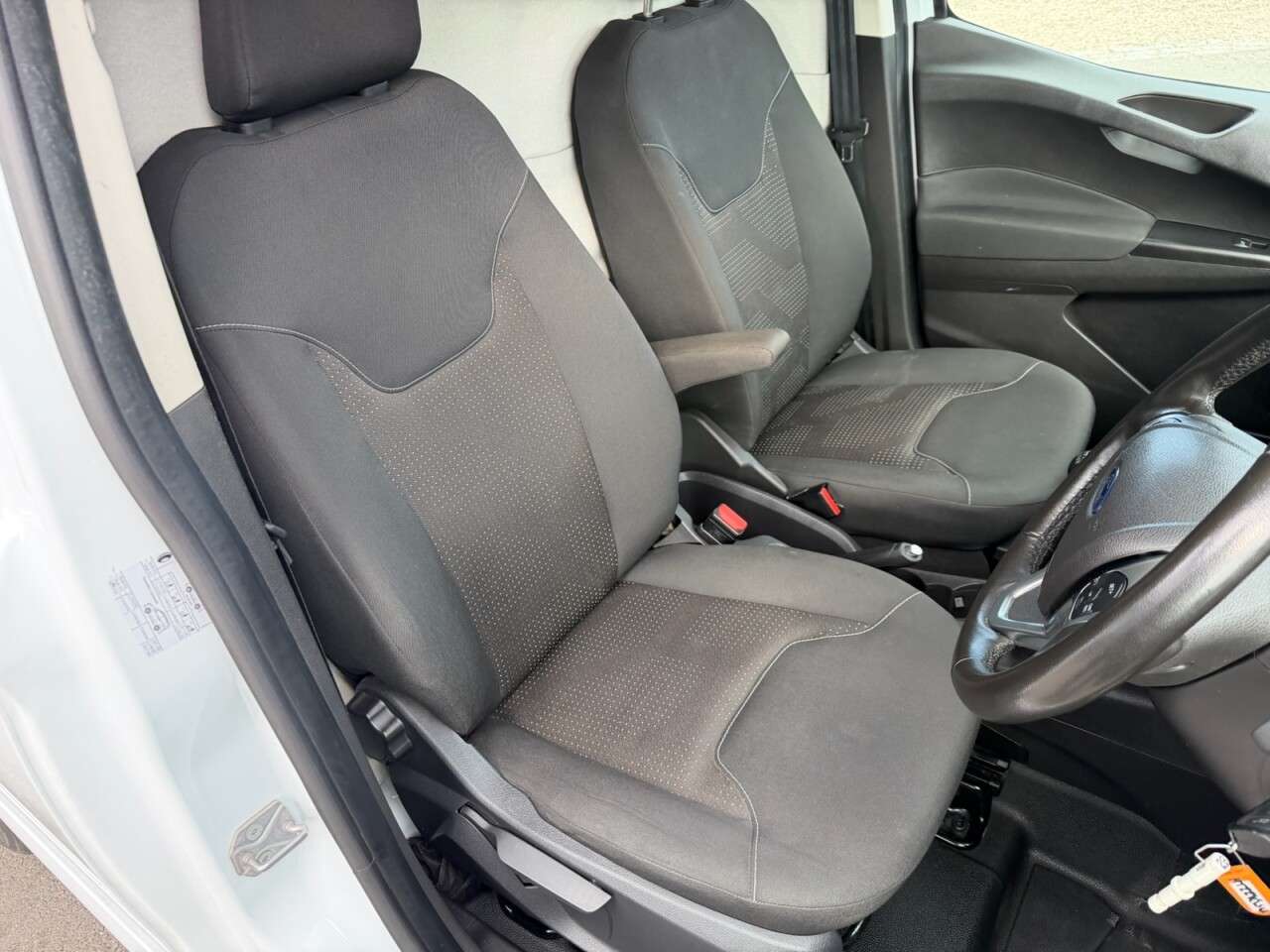2022 FORD TRANSIT COURIER 2022 FORD TRANSIT COURIER