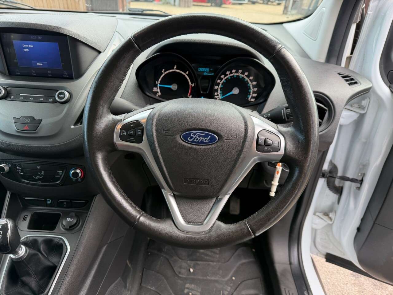 2022 FORD TRANSIT COURIER 2022 FORD TRANSIT COURIER