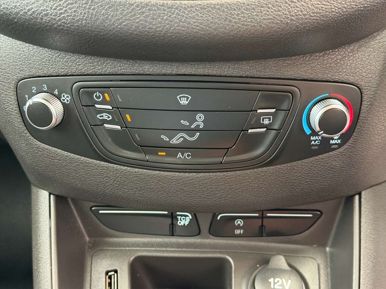 2022 FORD TRANSIT COURIER 2022 FORD TRANSIT COURIER
