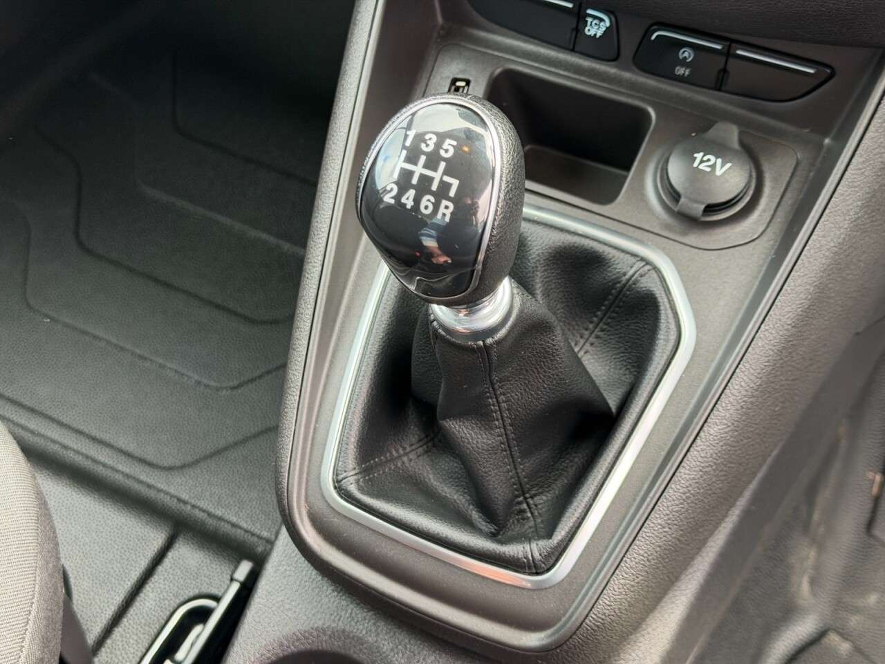 2022 FORD TRANSIT COURIER 2022 FORD TRANSIT COURIER