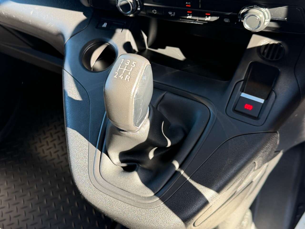 2019 PEUGEOT PARTNER 2019 PEUGEOT PARTNER