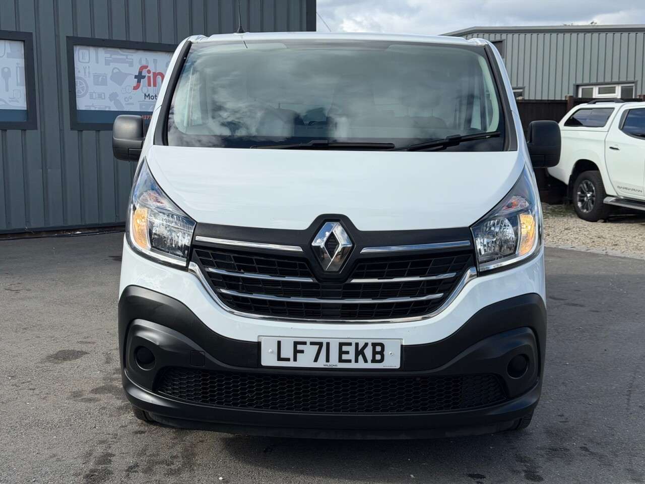 A 2021 RENAULT TRAFIC 2.0 dCi ENERGY 28 Business+ Panel Van 5dr Diesel EDC SWB Standard Roof Euro A 2021 RENAULT TRAFIC 2.0 dCi ENERGY 28 Business+ Panel Van 5dr Diesel EDC SWB Standard Roof Euro