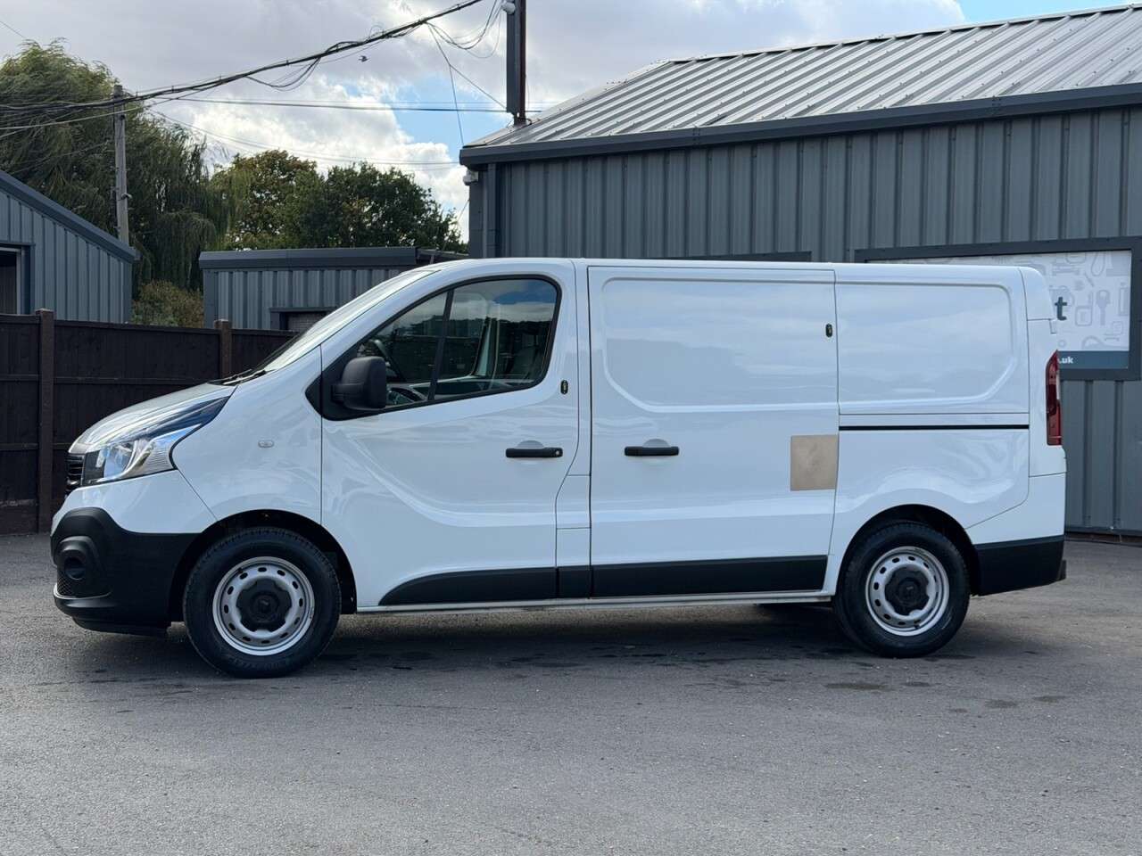 2021 RENAULT TRAFIC 2021 RENAULT TRAFIC