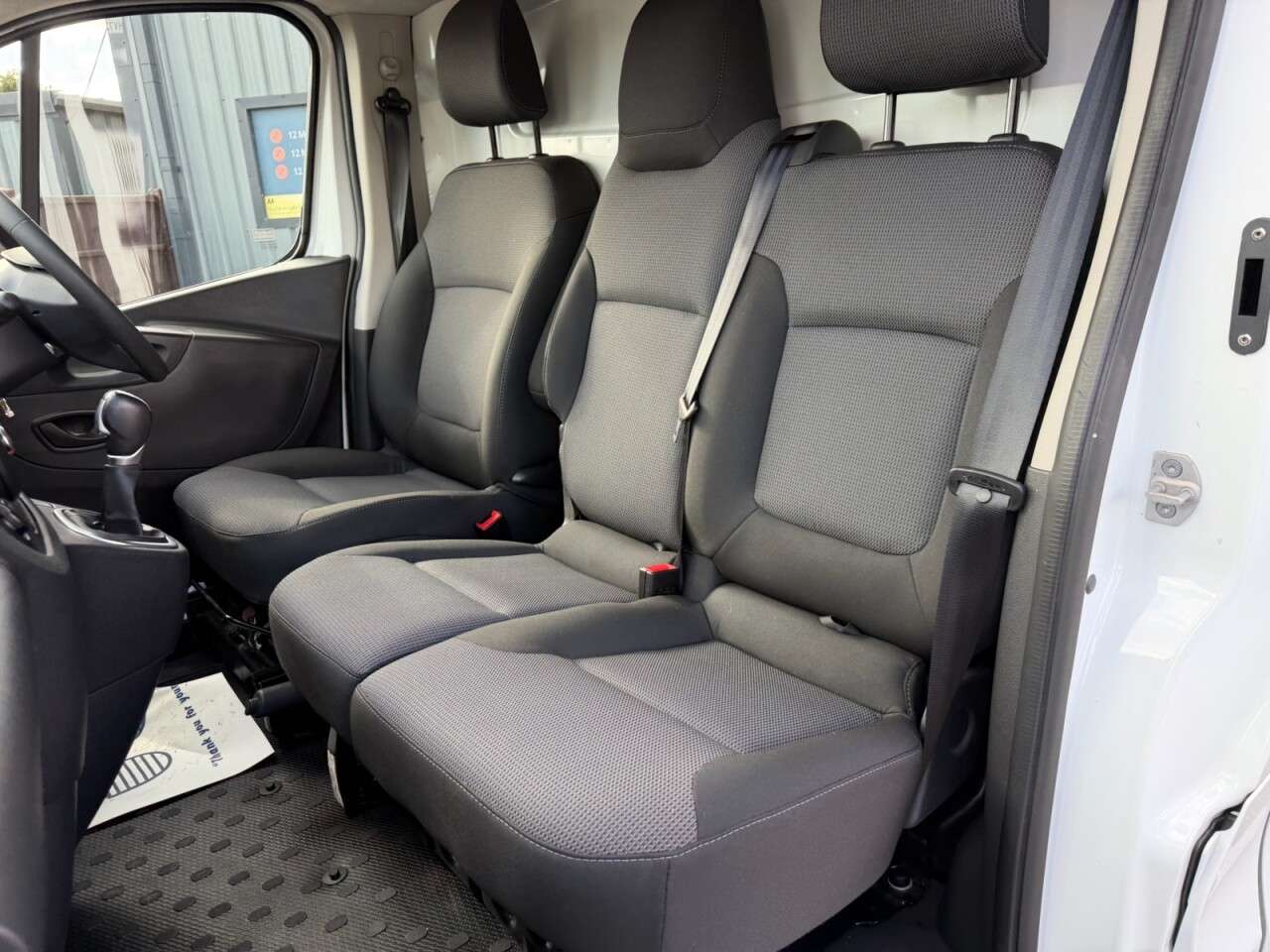 2021 RENAULT TRAFIC 2021 RENAULT TRAFIC