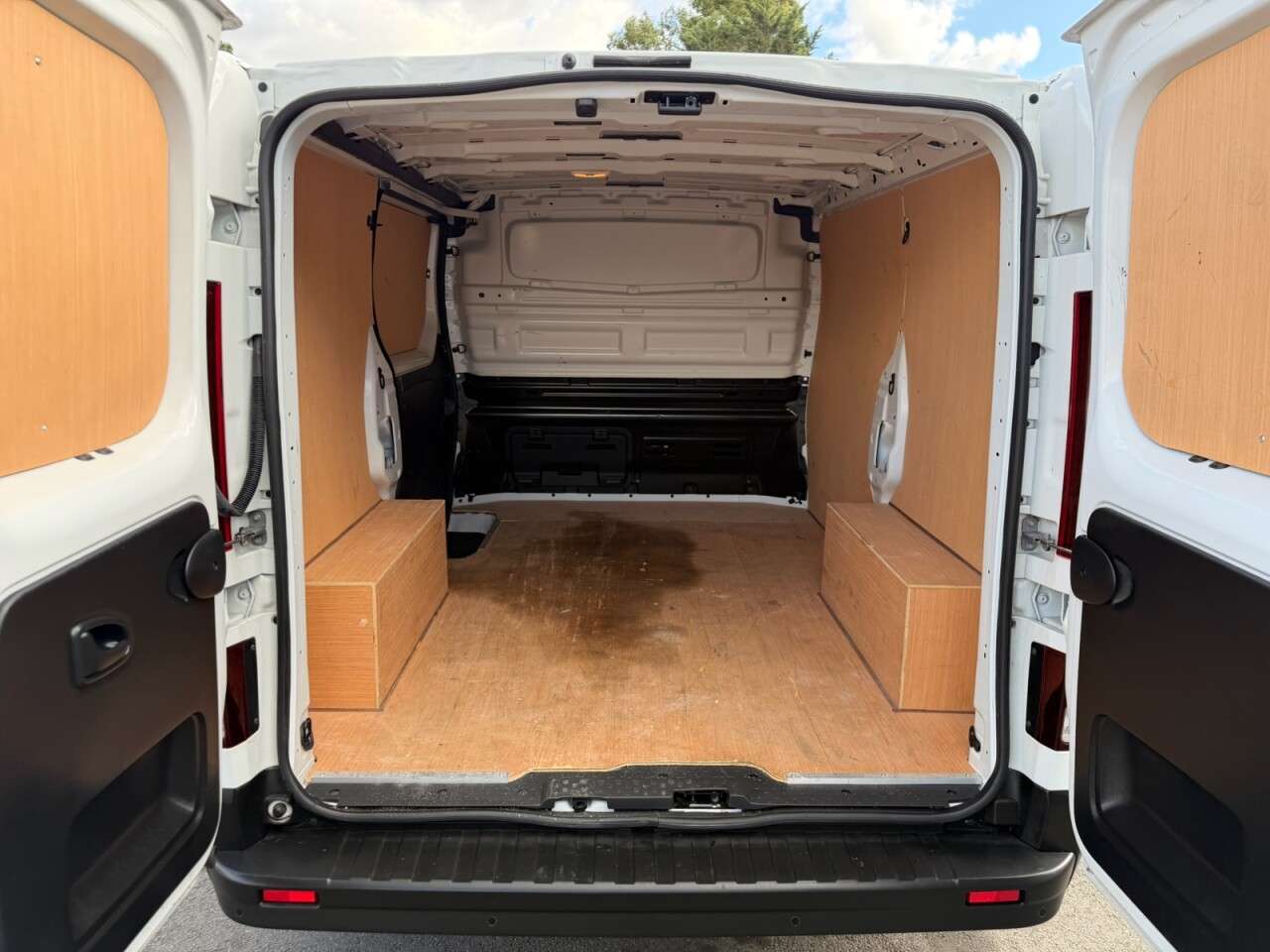 2021 RENAULT TRAFIC 2021 RENAULT TRAFIC