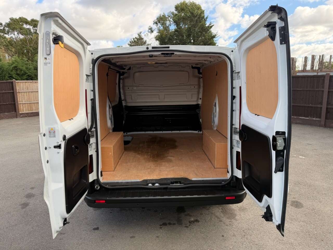 2021 RENAULT TRAFIC 2021 RENAULT TRAFIC