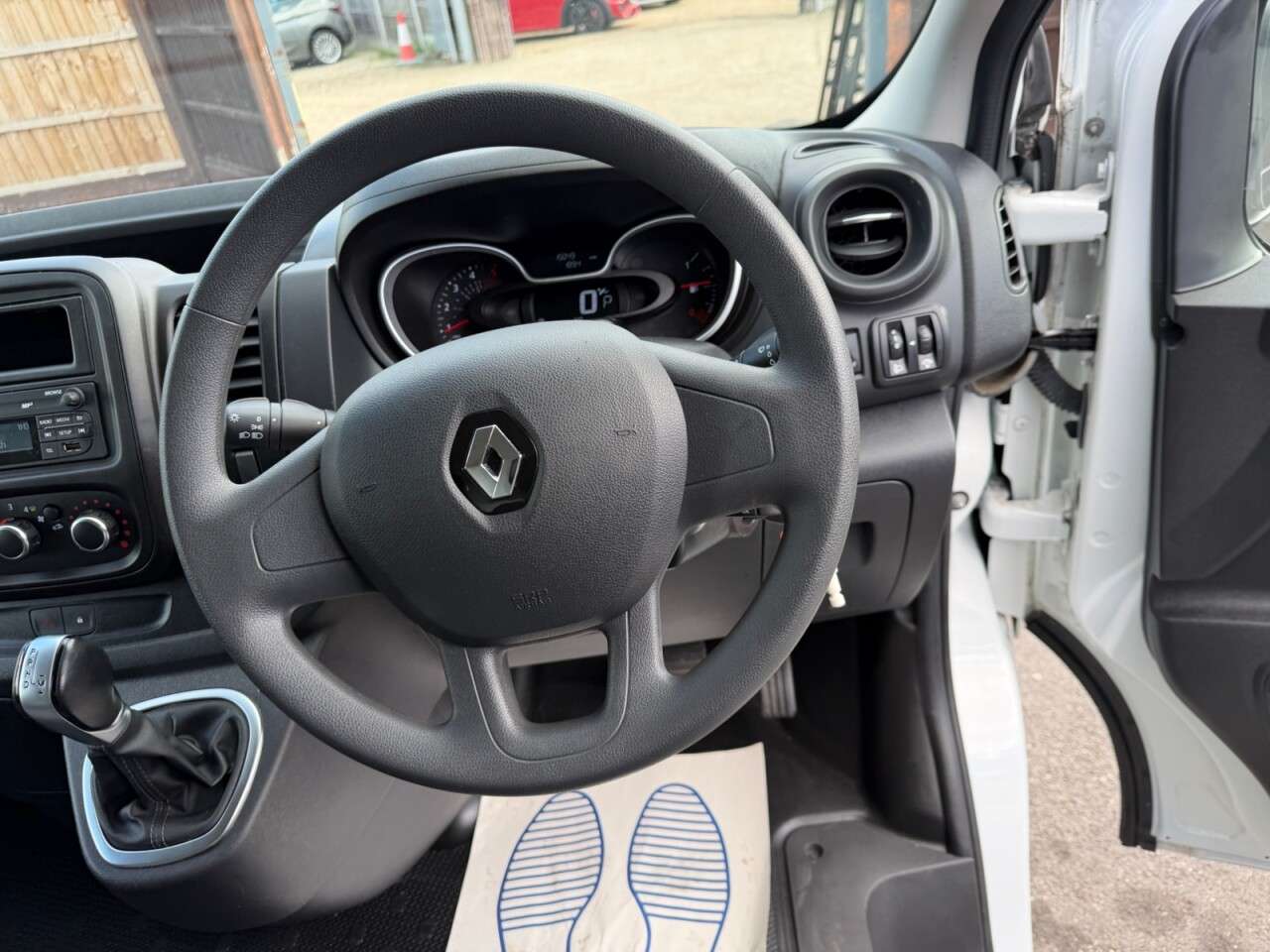 2021 RENAULT TRAFIC 2021 RENAULT TRAFIC
