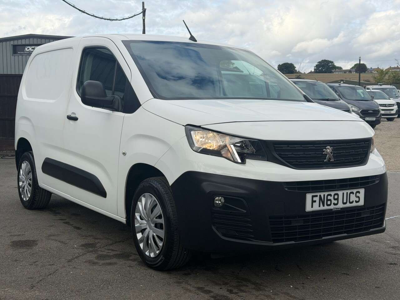 A 2019 PEUGEOT PARTNER 1.5 BlueHDi 1000 Professional Standard Panel Van 5dr Diesel Manual SWB Euro A 2019 PEUGEOT PARTNER 1.5 BlueHDi 1000 Professional Standard Panel Van 5dr Diesel Manual SWB Euro